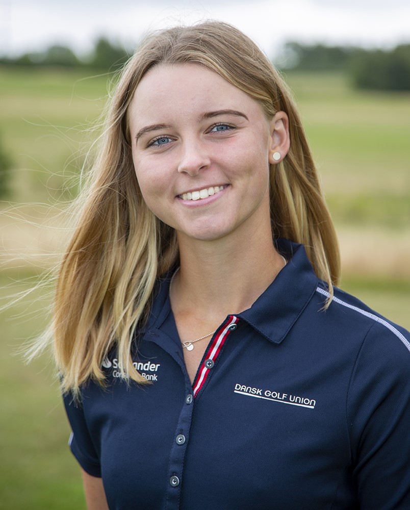 Stortalentet Natacha Høst Husted har netop vundet Asserbo Pokalen med otte slag ned til den delte 2. plads. I første runder satte hun banerekord med 61 slag (-11)..! (FOTO: FRANK UNDALL)